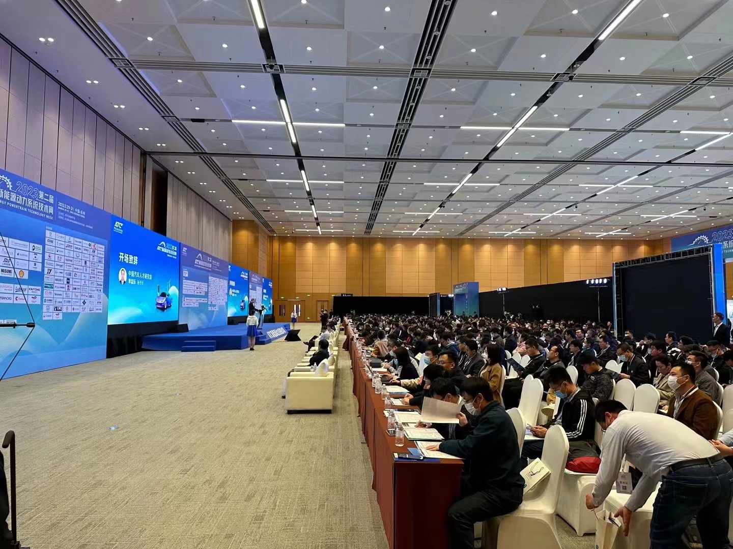 2023(第二屆)中國(guó)新能源汽車(chē)電池模組與PACK材料及工藝創(chuàng)新峰會(huì)